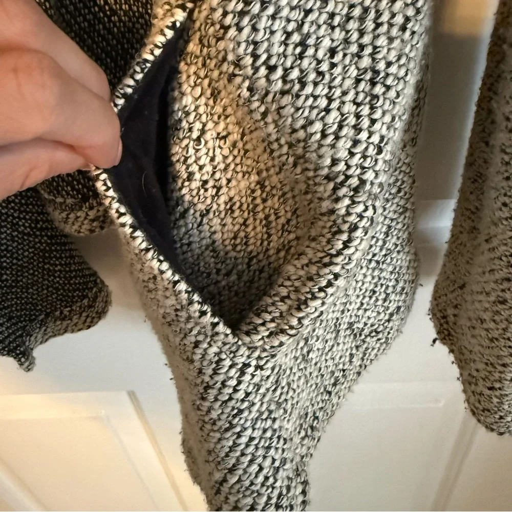 BNCI by Blanc Noir Drape Front Gray Tweed Zip Sweater Jacket Size Large MARJ452C